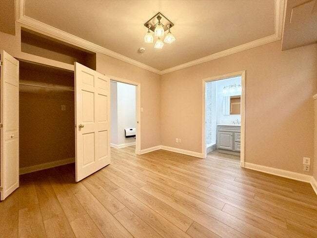 Building Photo - 676 Canyon Dr