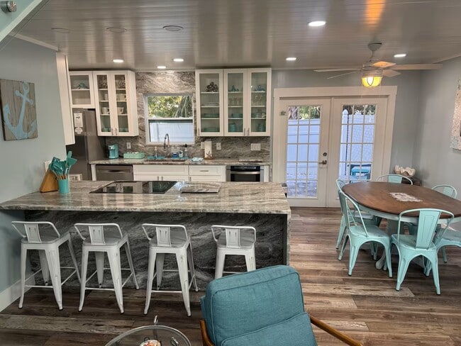 Building Photo - 3837 Sandstone Ct