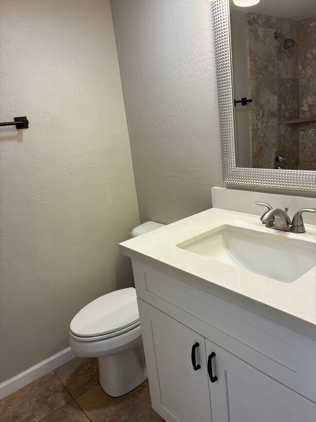 Building Photo - Spacious 4 BR 2BA w/ Large Lot in Paradise Valley!!  Located at 36th St and Greenway