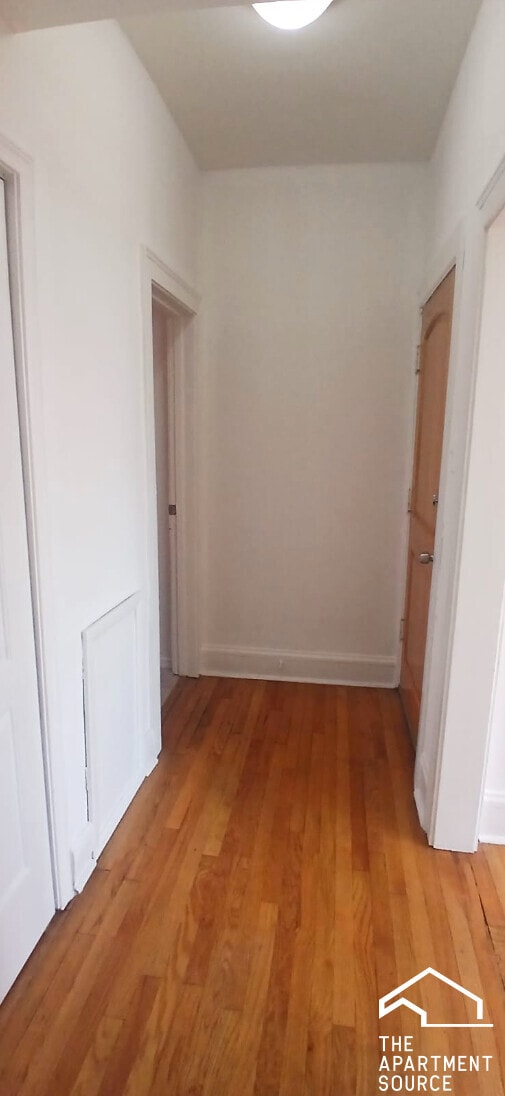 Building Photo - 4808 W Barry Ave