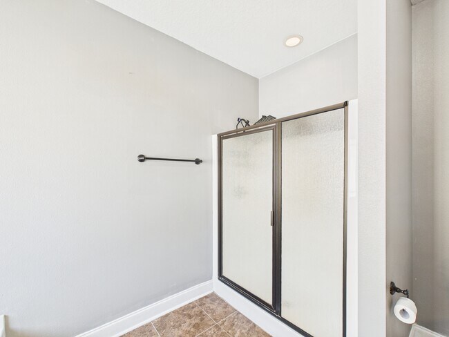 Building Photo - 4546 Live Oak Church Rd