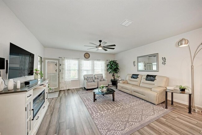 Building Photo - 1646 Homestead Farms Dr