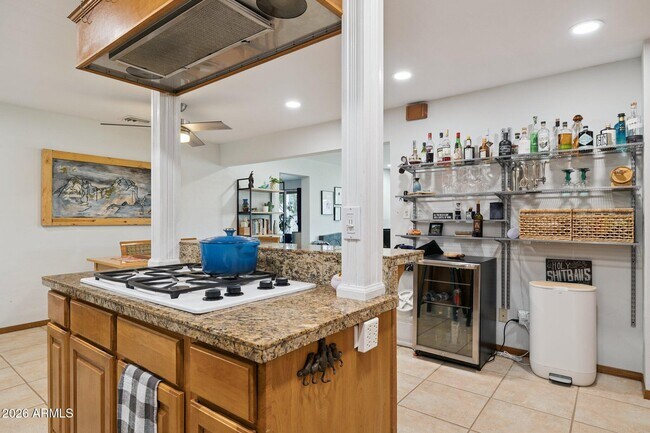 Building Photo - 6721 N 12th Wy