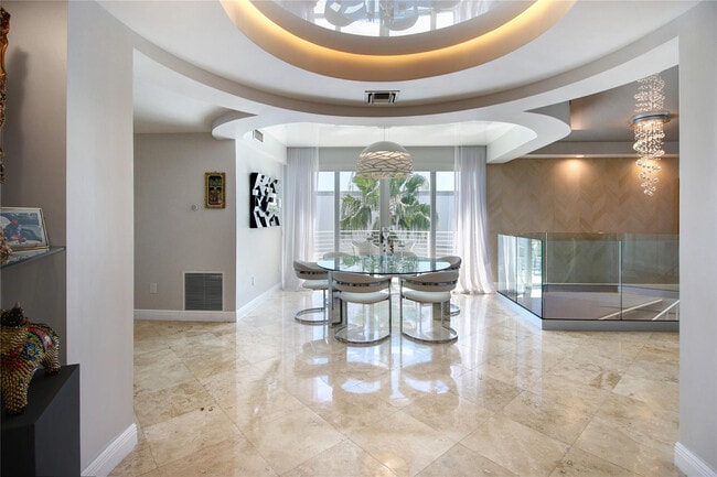 Building Photo - 301 Hendricks Isle