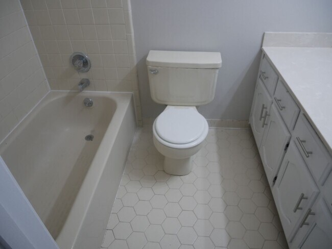 Building Photo - 7609 Clarkfield Pl