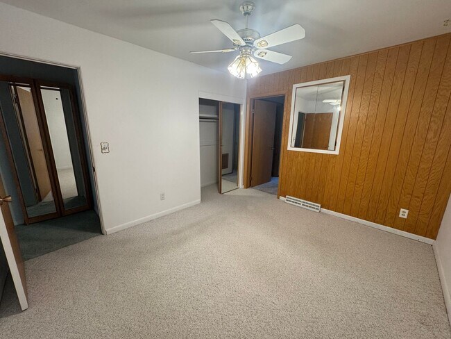 Building Photo - House across from Waverly Highschool!