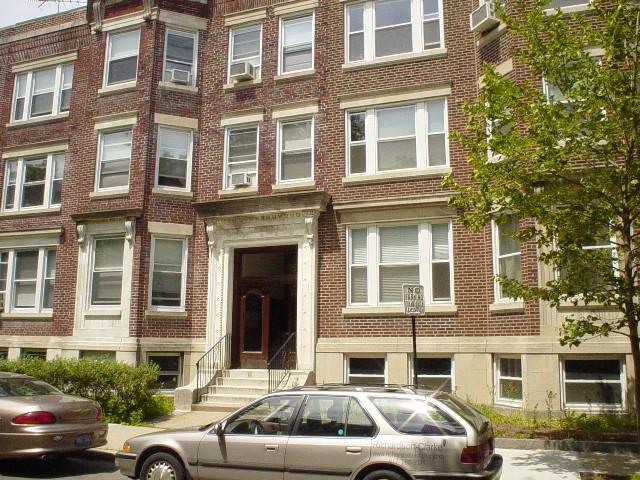 Building Photo - 20 Gibbs St