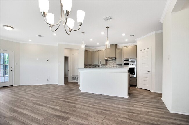 Building Photo - 101 Unforgiven Ln