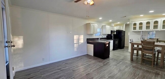 Building Photo - 125 N Patrick St