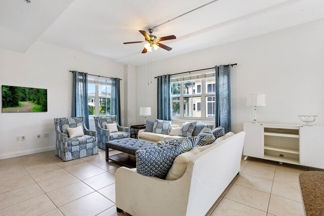 Building Photo - 3960 N Flagler Dr