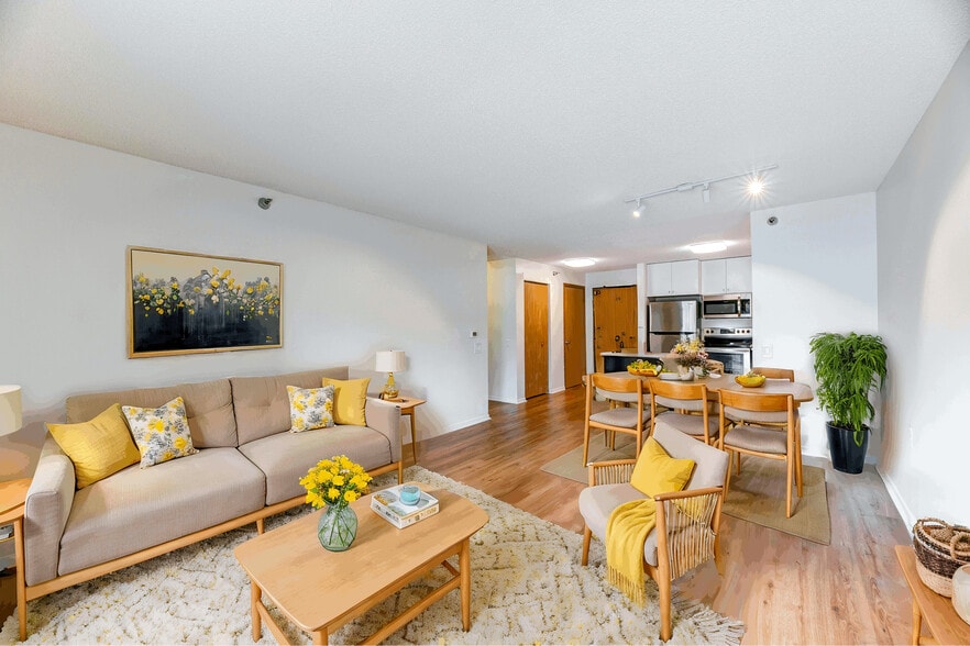 Primary Photo - Pondview Apartments