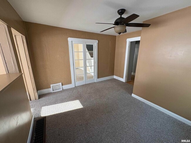 Building Photo - 705 E Marietta Ave