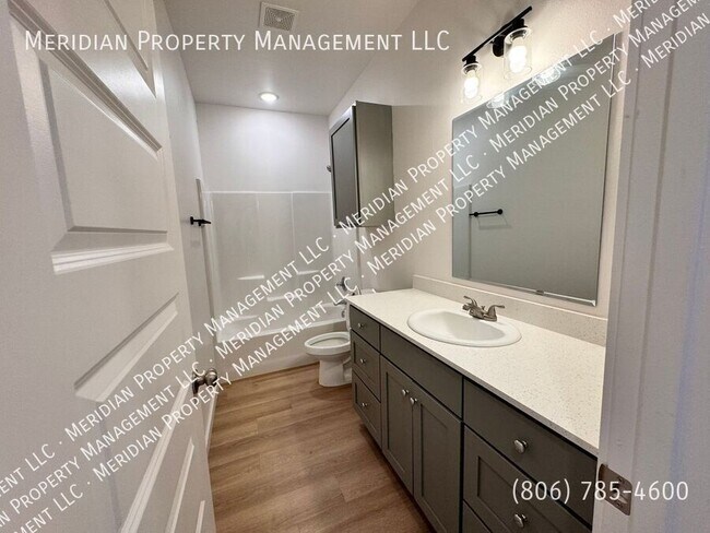 Building Photo - 5711 Kemper St