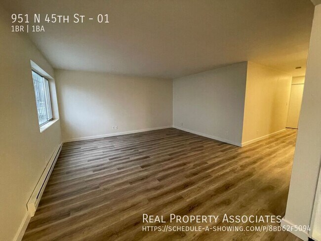 Building Photo - 951 N 45th St