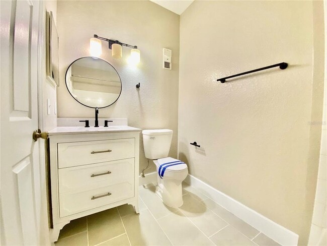 Building Photo - 13015 Plantation Park Cir