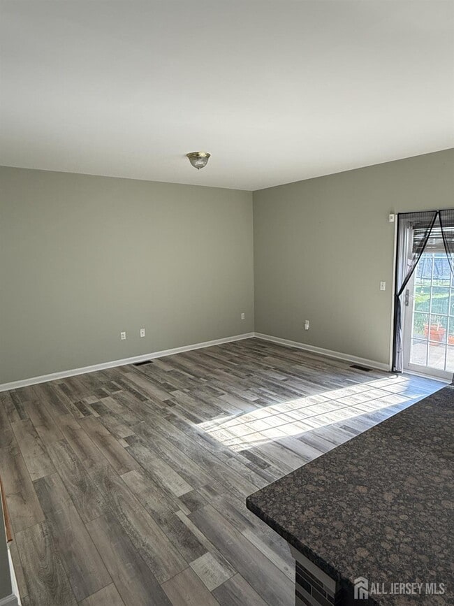 Building Photo - 8 Andrews Way