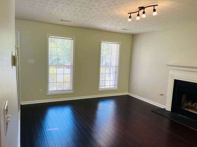 Building Photo - Beautiful 3 bedroom, 2 bathroom home located in Grantville! Must see!