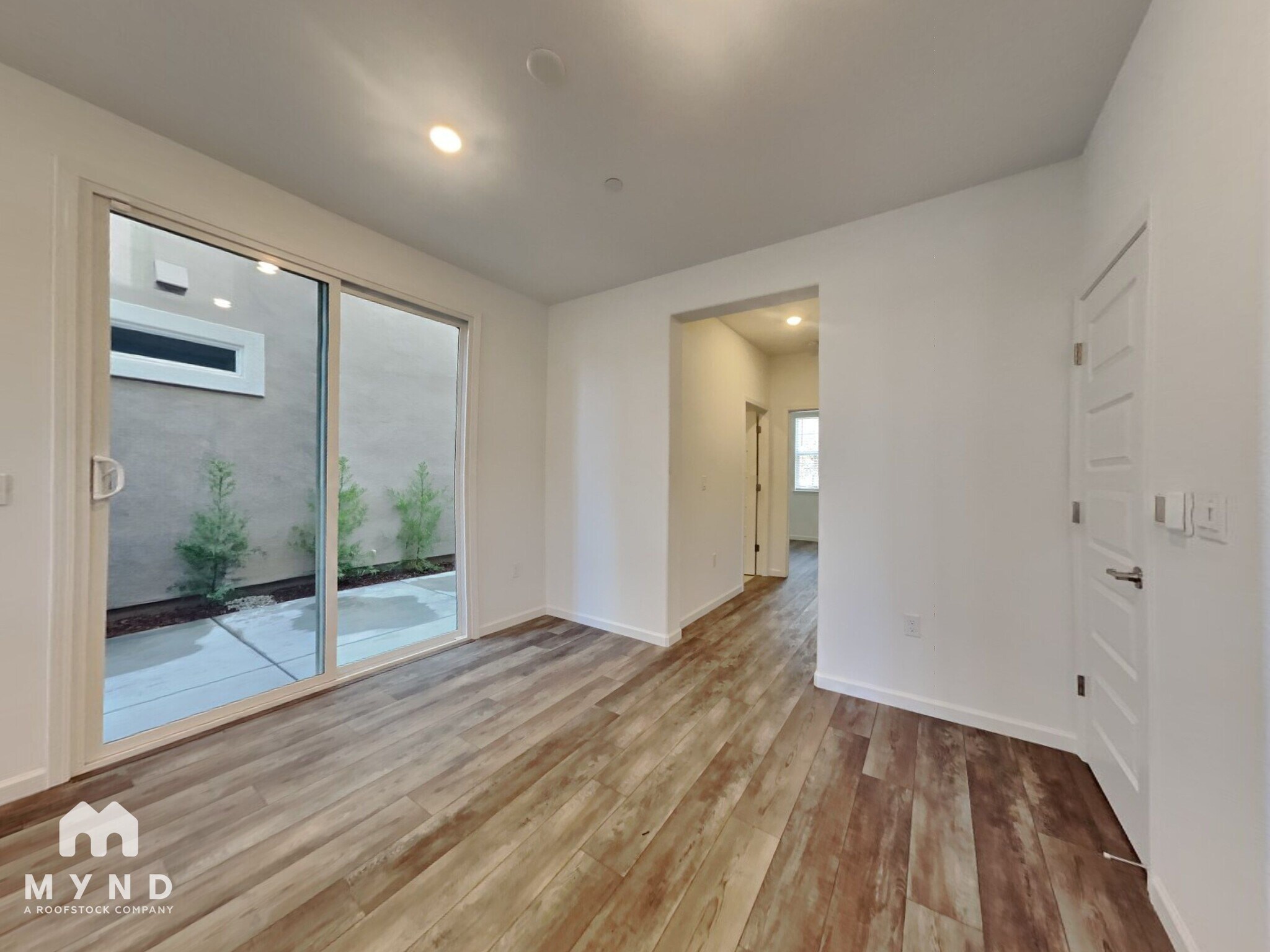 Building Photo - 1688 Matmor Rd