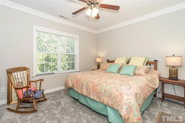 Building Photo - 3 Bedroom Townhome in Magnolia Woods - Clo...