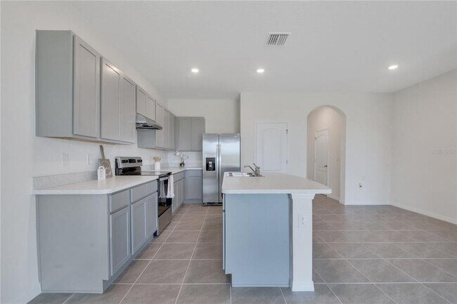 Building Photo - 2266 Tay Wes Dr