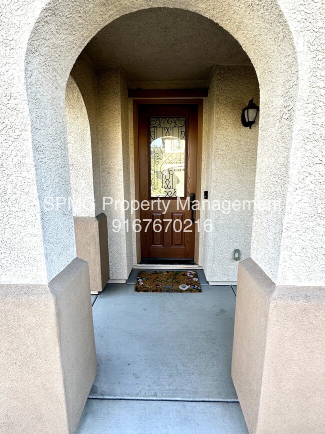 Building Photo - 1528 Morning Glory Ln