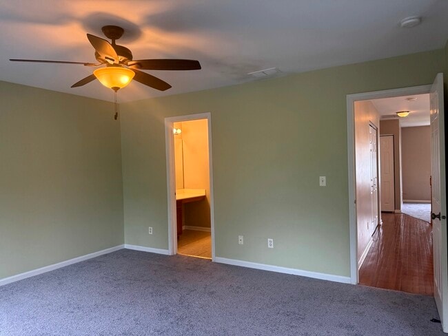 Building Photo - 21529 Franklin Cir
