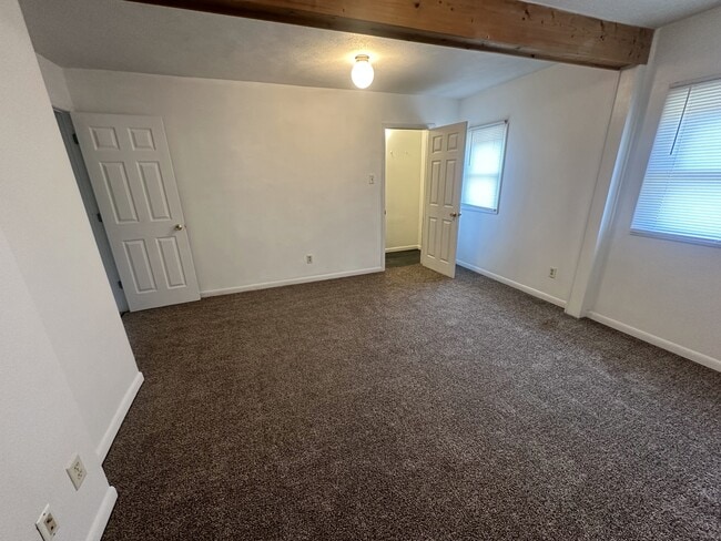 Building Photo - 304 Bessemer Ave