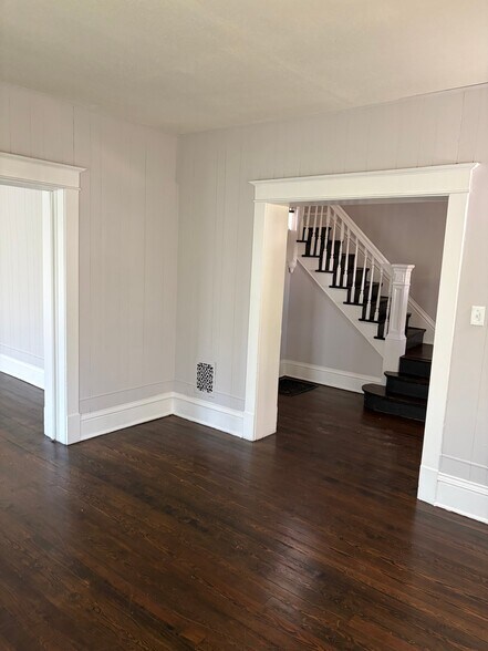 Building Photo - 2624 Montgall Ave