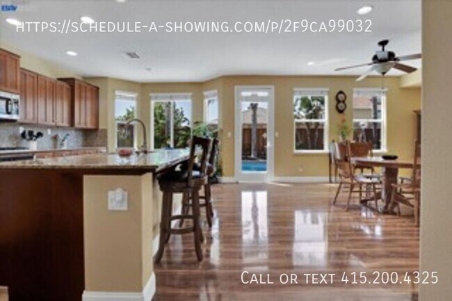 Building Photo - 4901 Snowy Egret Way