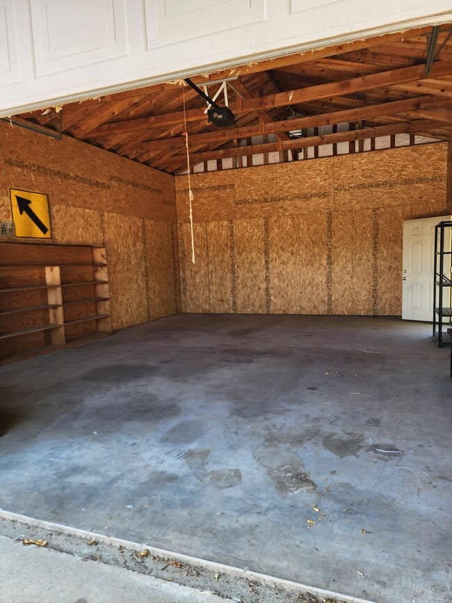 detached garage (optional) - 1994 Baugh St