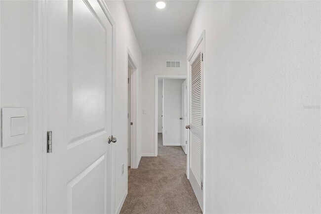 Building Photo - 8454 Ender Hls Dr