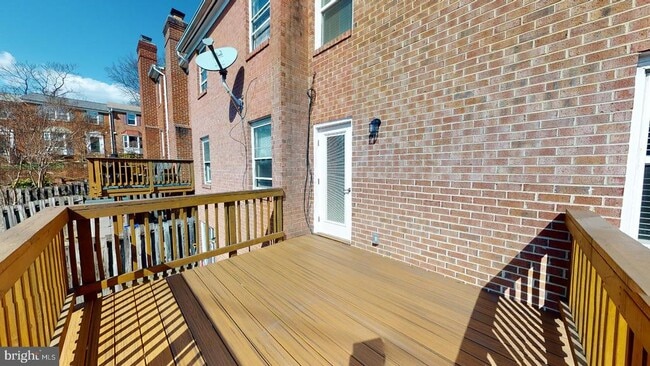 Building Photo - 2029 S Glebe Rd