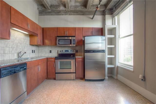 Building Photo - 221 W Lancaster Ave