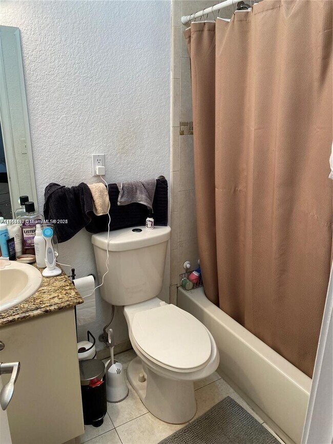 Building Photo - 3245 Virginia St