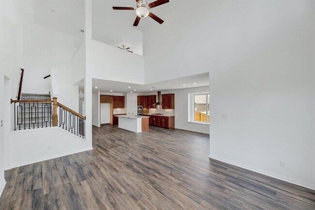 Building Photo - 1500 Sibley Wy