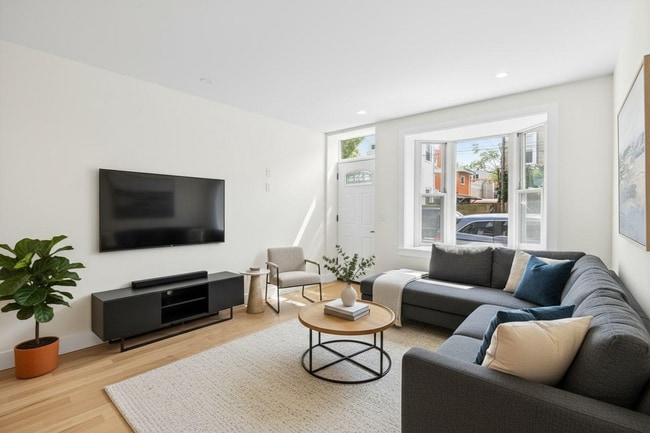 Building Photo - 2441 E Firth St