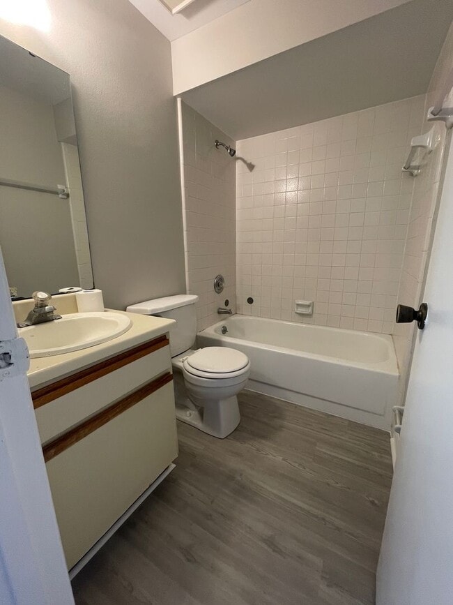 Building Photo - 2 bedroom 2 bathroom in Summer Place, Merritt Island