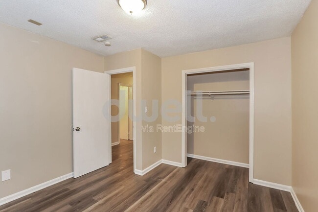 Building Photo - 2828 Lumpkin Rd