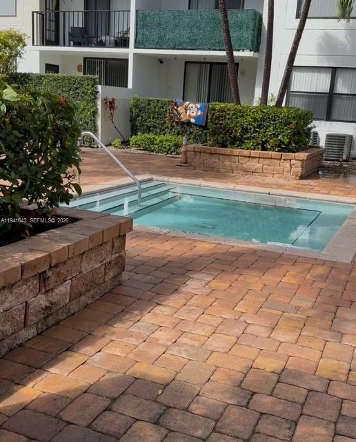 Building Photo - 760 Executive Center Dr