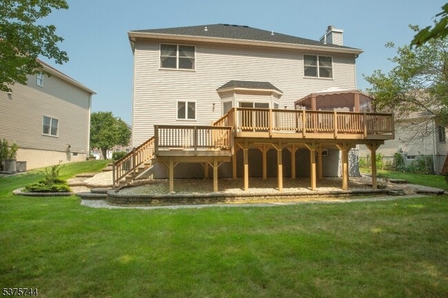 Building Photo - 35 Leah Way