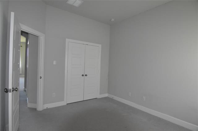 Building Photo - 2900 Blf Crk Dr