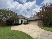 Building Photo - 7335 Oak View Dr.