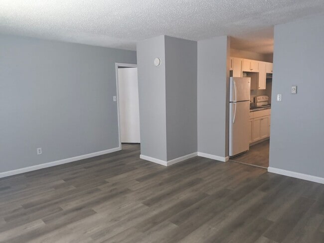 Building Photo - 604 W Haven Dr