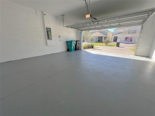 Building Photo - 11288 Listening Dr