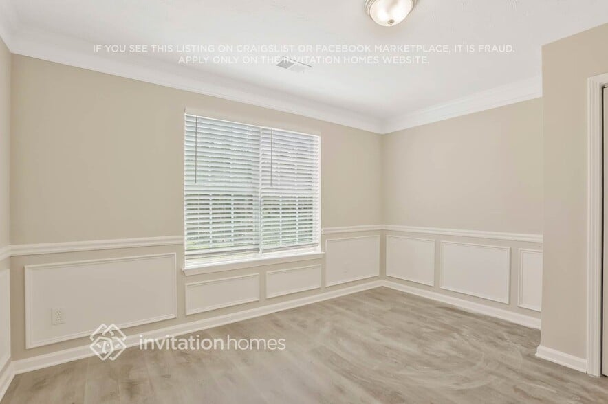 Building Photo - 6890 Smoke Ridge Dr