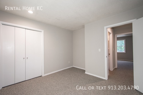 Building Photo - 1616 E Elm St