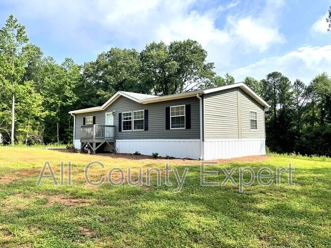 Building Photo - 327 Reavis Mountain Rd