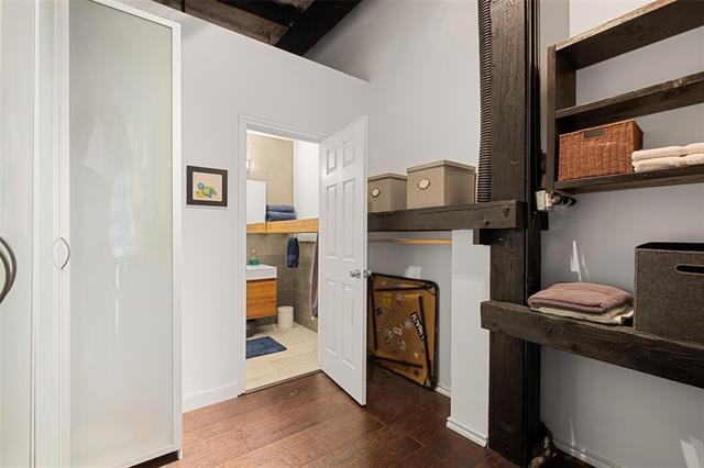 Building Photo - 2220 S Harwood St