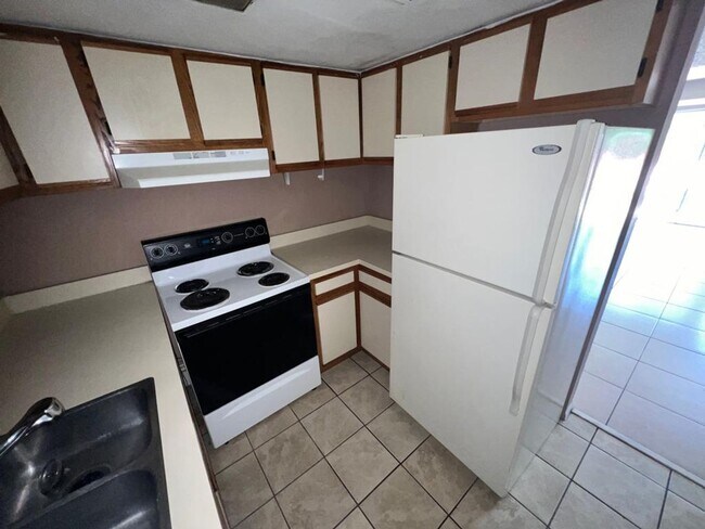 Building Photo - 4113 S Semoran Blvd