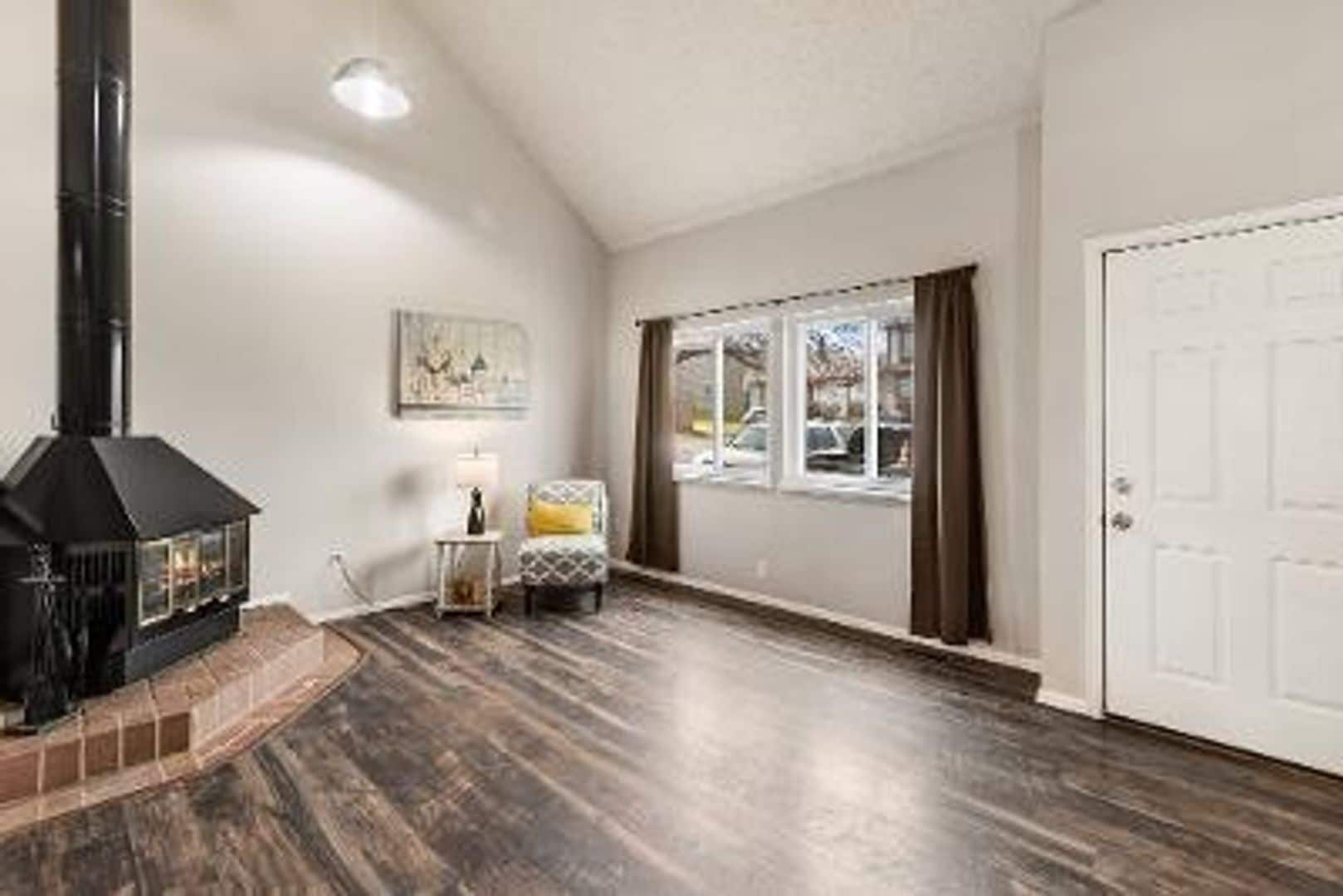 Building Photo - 5555 Denmark Ct